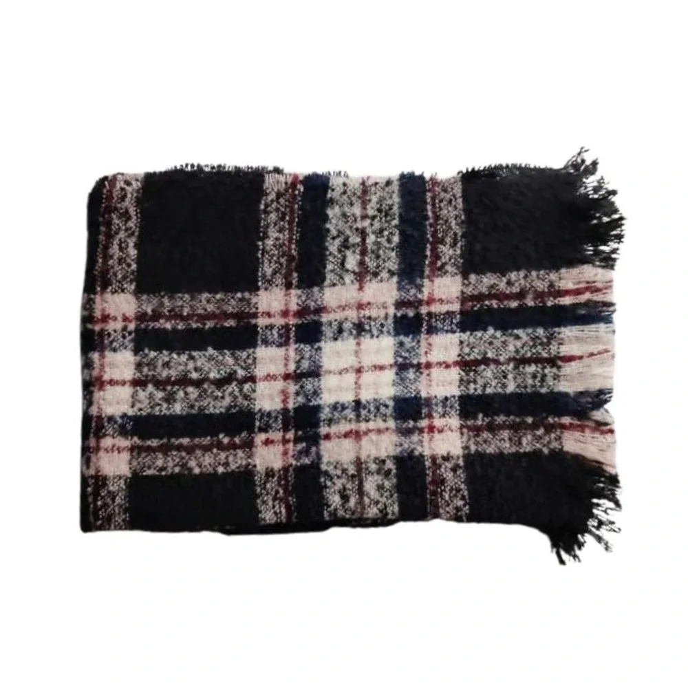 Francescas Plaid Scarf Boucle Black Red White Blue Fringe One Size Polyester‎